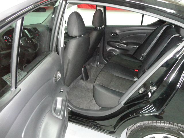 Nissan Versa 2012 photo 30