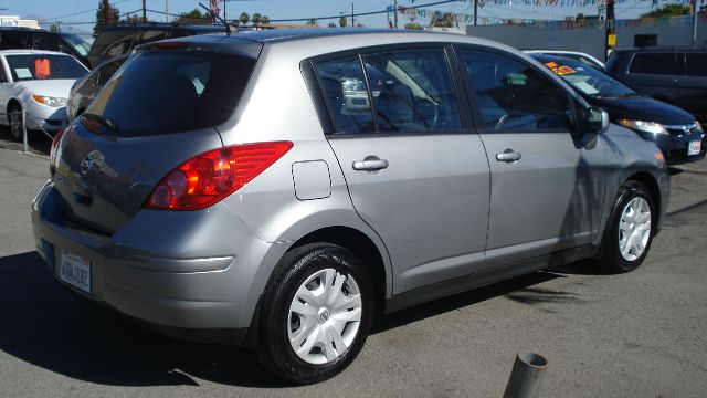 Nissan Versa 2012 photo 1