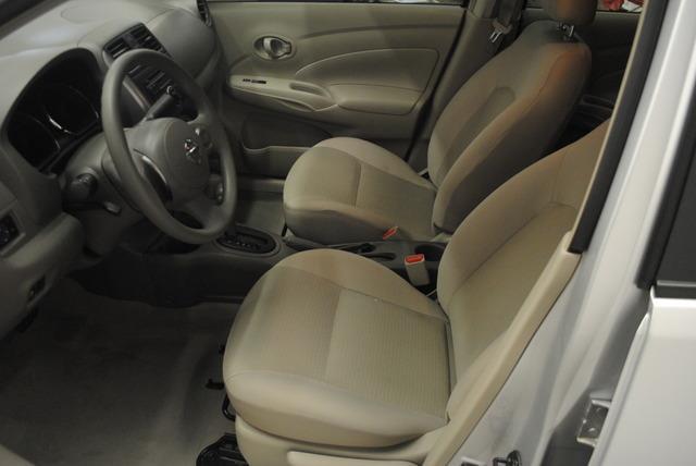 Nissan Versa 2012 photo 29