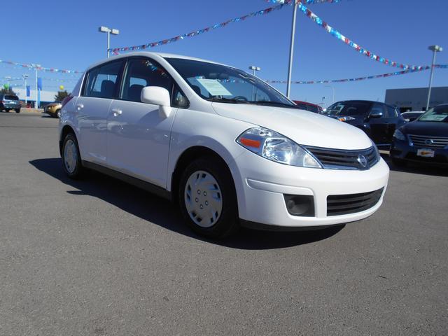Nissan Versa 2012 photo 4