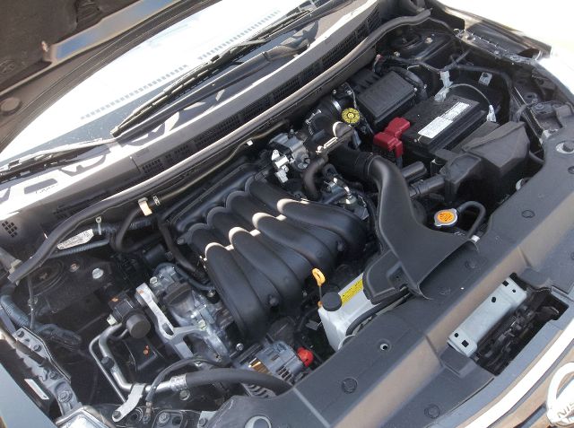 Nissan Versa 2012 photo 10