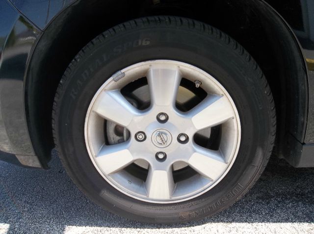 Nissan Versa 2012 photo 3