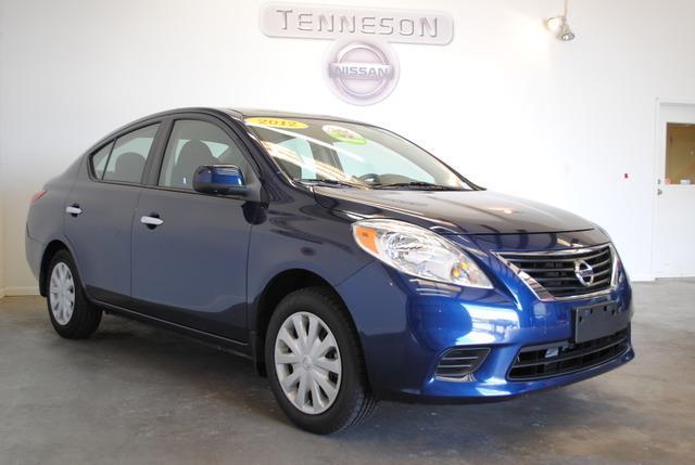 Nissan Versa 2012 photo 1