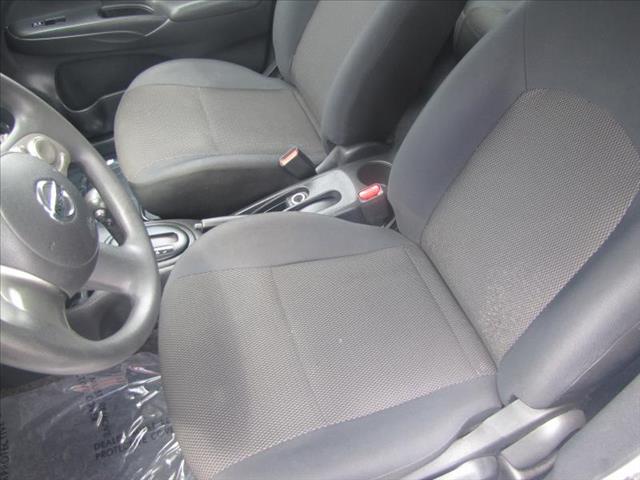 Nissan Versa 2012 photo 4
