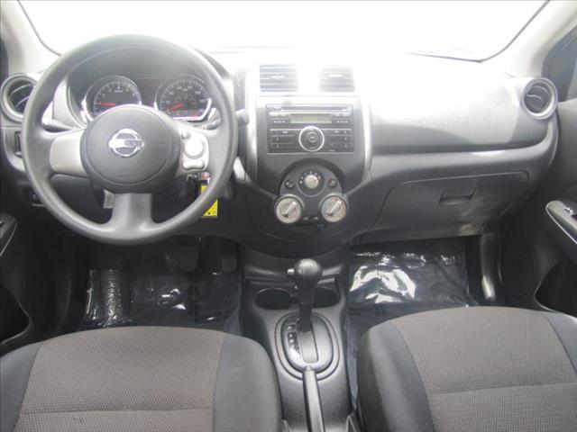 Nissan Versa 2012 photo 6