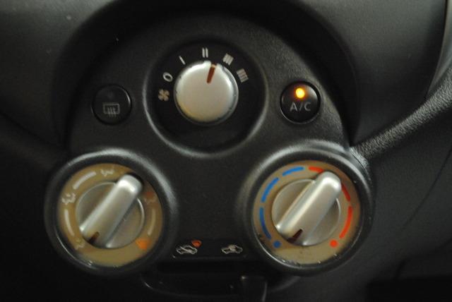 Nissan Versa 2012 photo 20