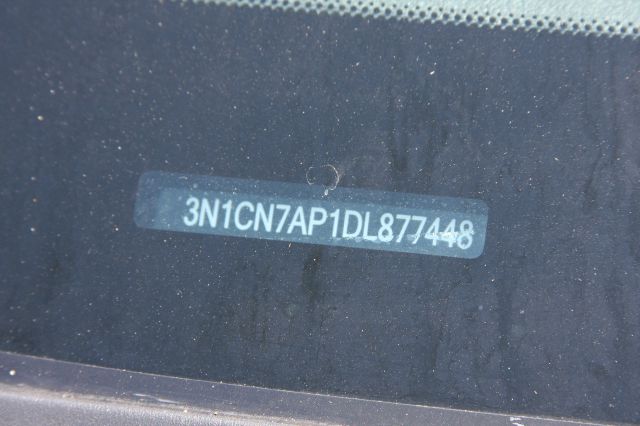 Nissan Versa 2013 photo 1