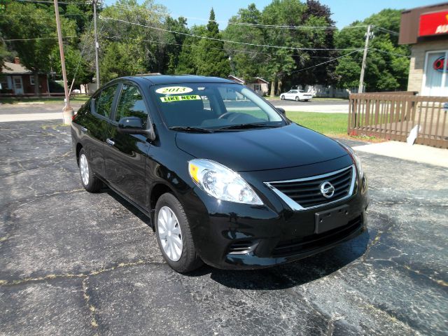 Nissan Versa 2013 photo 4