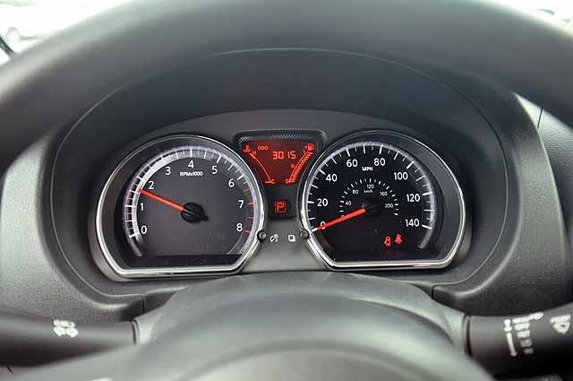 Nissan Versa 2013 photo 2