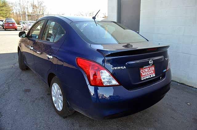 Nissan Versa 2013 photo 3