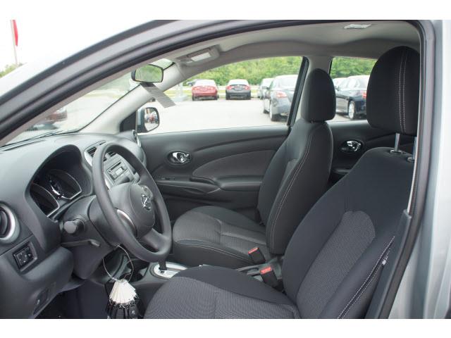 Nissan Versa 2014 photo 1