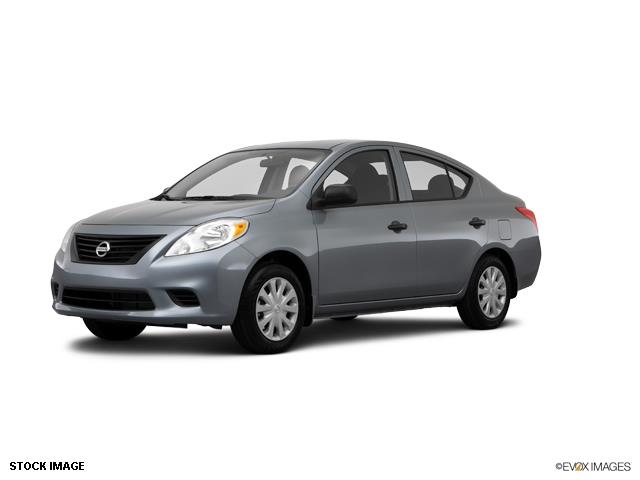 Nissan Versa 2014 photo 4