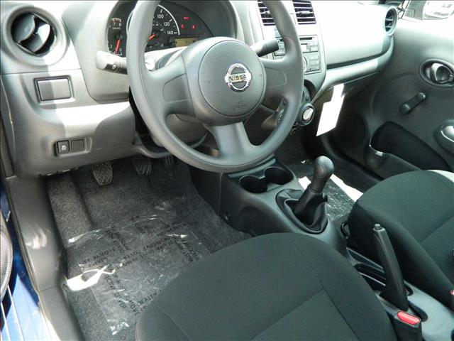 Nissan Versa SP Pchair Abs/sab Sedan