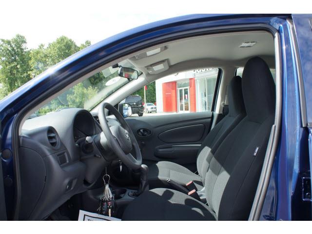 Nissan Versa 2014 photo 1