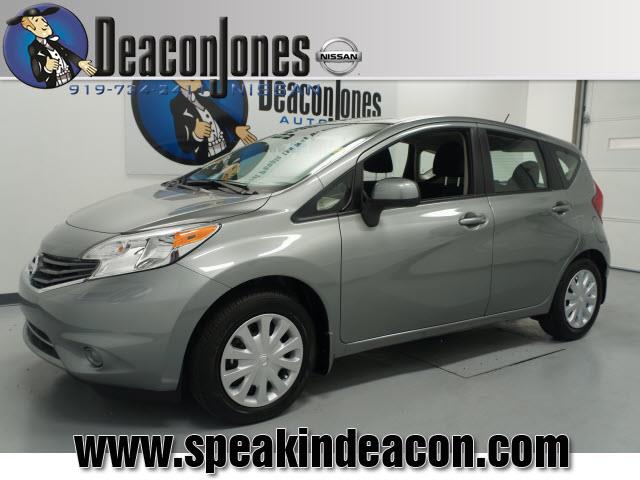 Nissan Versa Note 2014 photo 1
