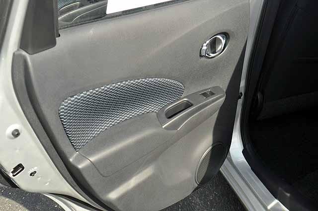 Nissan Versa Note 4.6L Eddie Bauer Hatchback