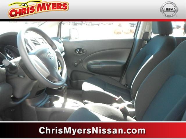 Nissan Versa Note 3.5tl W/tech Pkg Hatchback