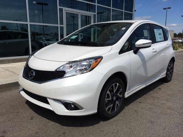 Nissan Versa Note 2015 photo 2