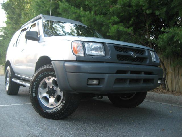 Nissan Xterra 2000 photo 1