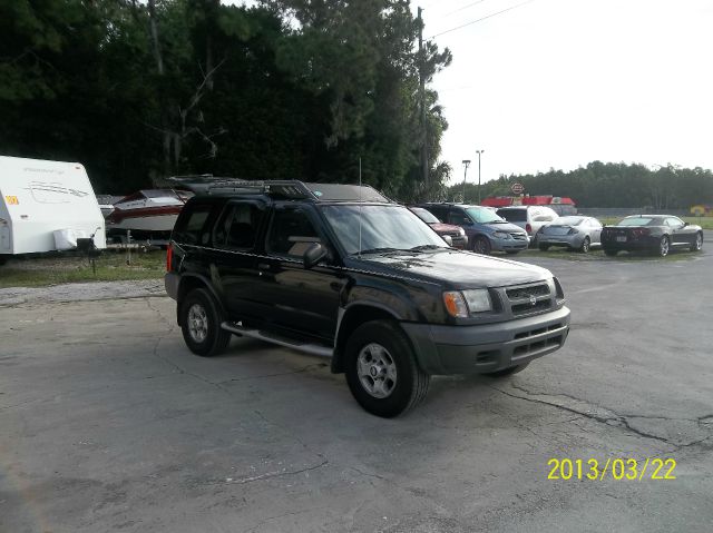 Nissan Xterra LX V-6 SUV