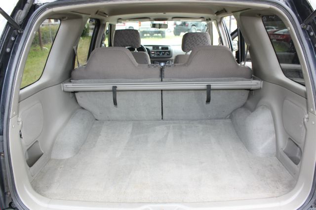 Nissan Xterra AWD W/leatherroof (7pass) SUV