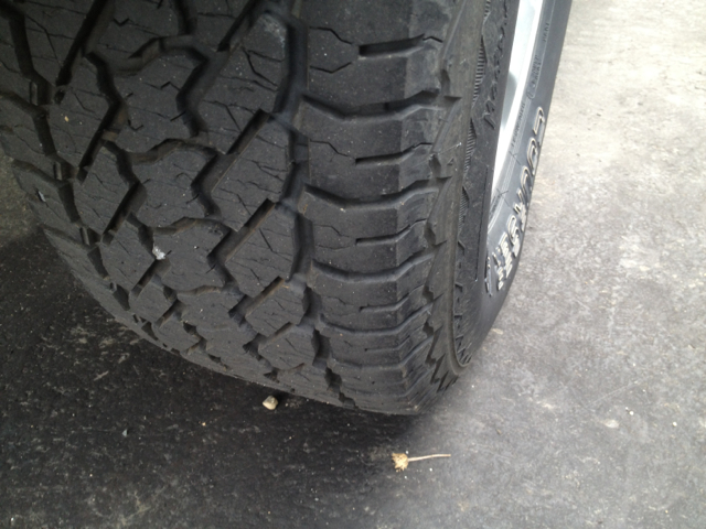 Nissan Xterra 2000 photo 2