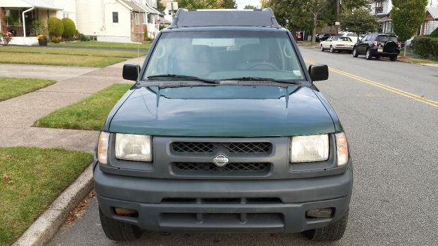 Nissan Xterra 2000 photo 2