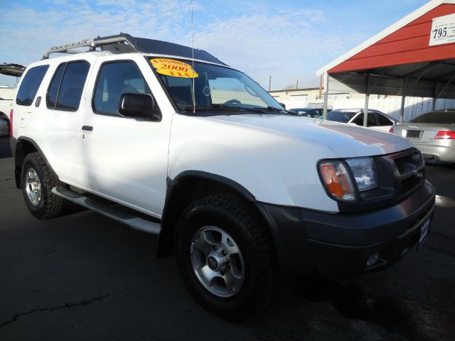 Nissan Xterra 2000 photo 2