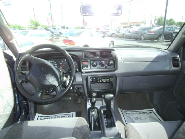 Nissan Xterra 2000 photo 0