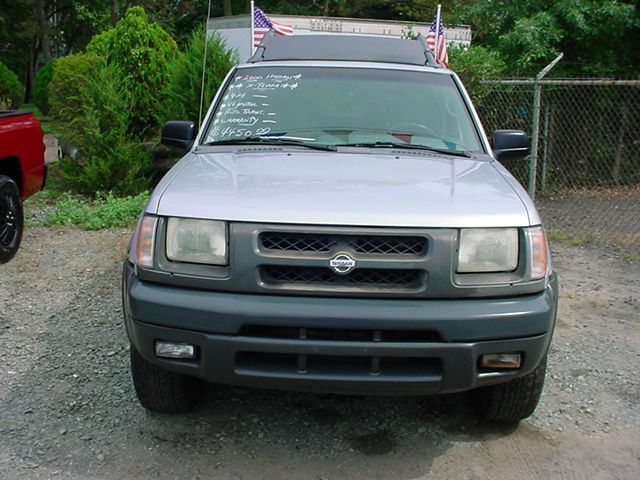 Nissan Xterra 2000 photo 2