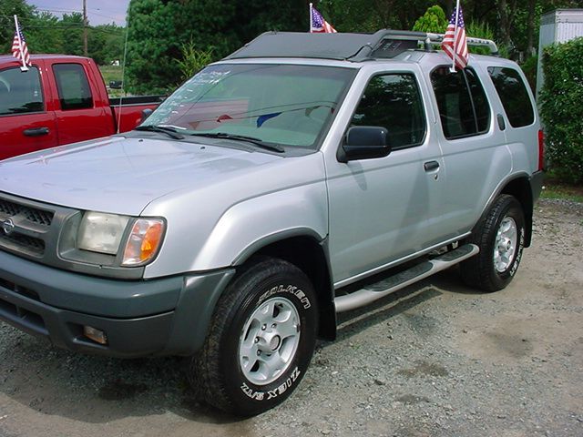 Nissan Xterra 2000 photo 3