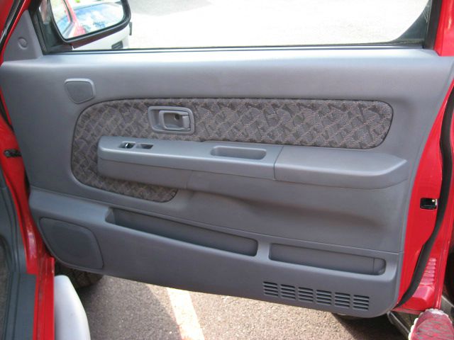 Nissan Xterra 2001 photo 4