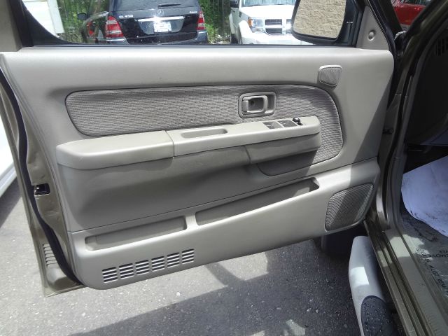 Nissan Xterra 2001 photo 2