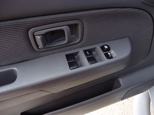 Nissan Xterra 2001 photo 4