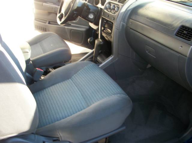 Nissan Xterra 2002 photo 2