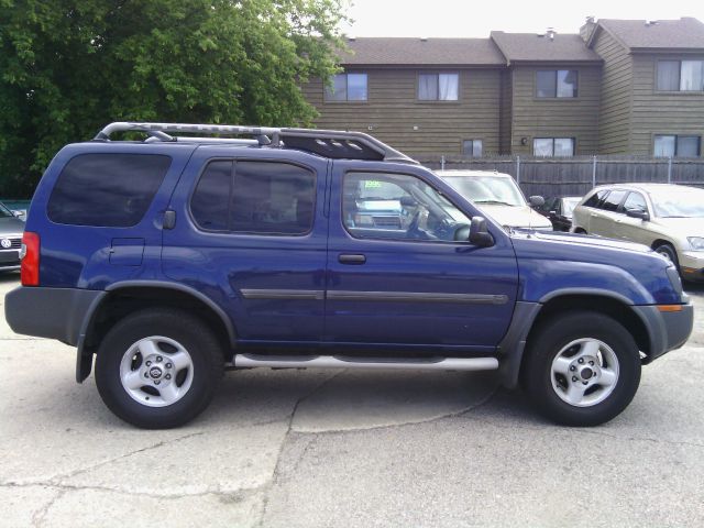Nissan Xterra AWD W/leatherroof (7pass) SUV