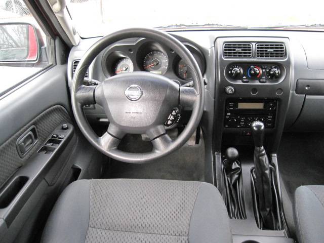 Nissan Xterra 2002 photo 2