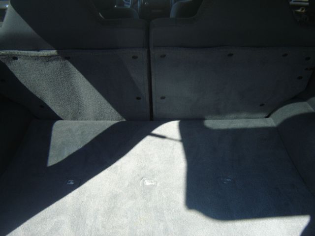 Nissan Xterra LX V-6 SUV