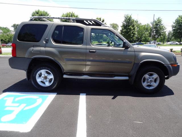 Nissan Xterra 2002 photo 2