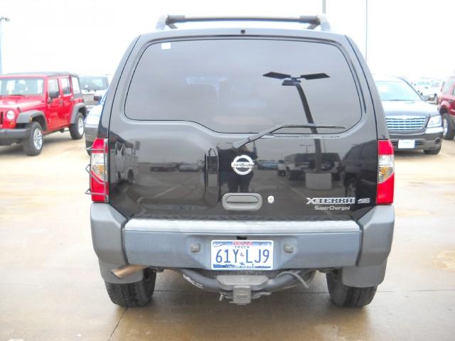 Nissan Xterra 2002 photo 2