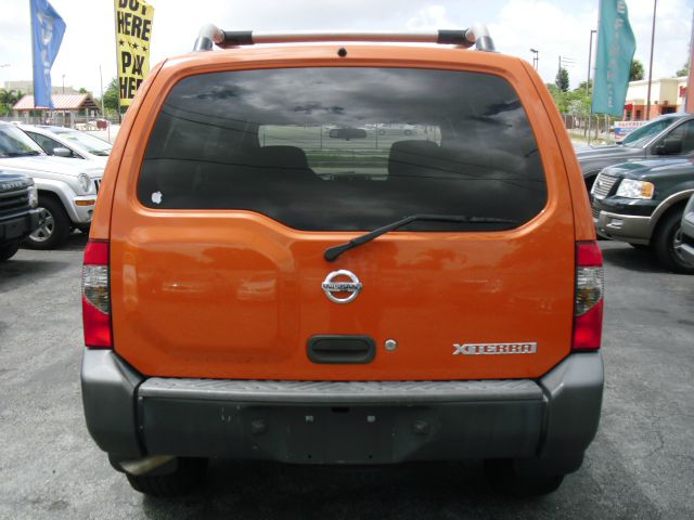 Nissan Xterra LX V-6 SUV
