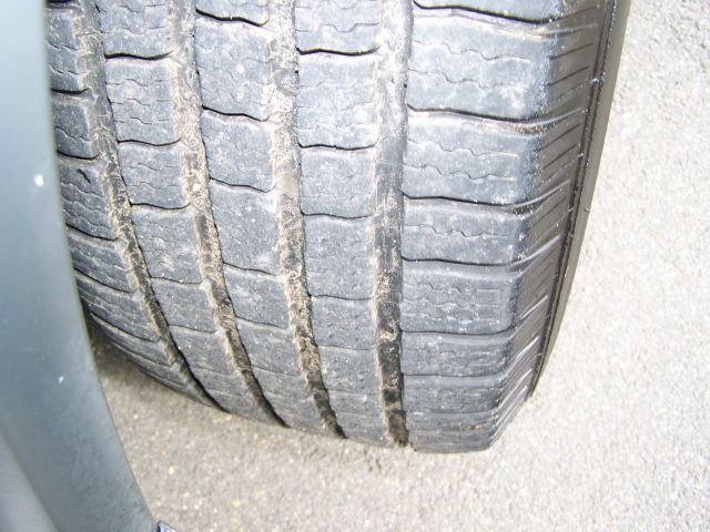 Nissan Xterra LX V-6 SUV