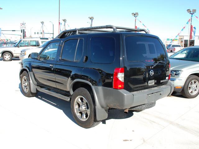 Nissan Xterra 2004 photo 2