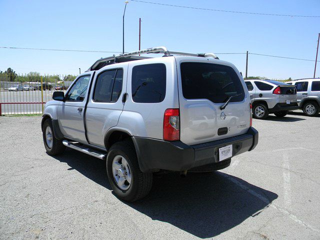 Nissan Xterra LX V-6 SUV