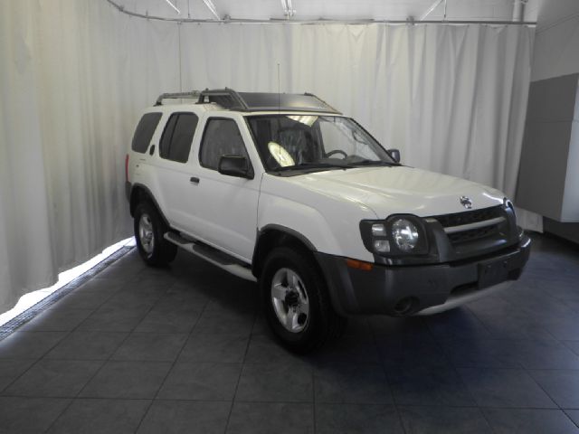 Nissan Xterra AWD W/leatherroof (7pass) SUV