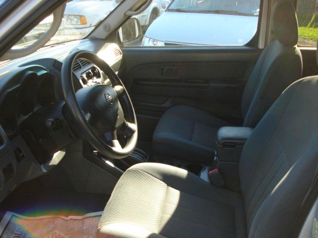 Nissan Xterra AWD W/leatherroof (7pass) SUV