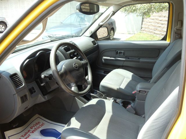 Nissan Xterra AWD W/leatherroof (7pass) SUV