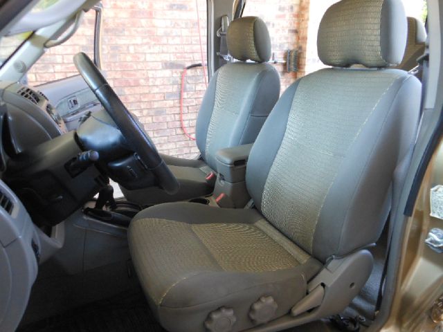 Nissan Xterra 2004 photo 2