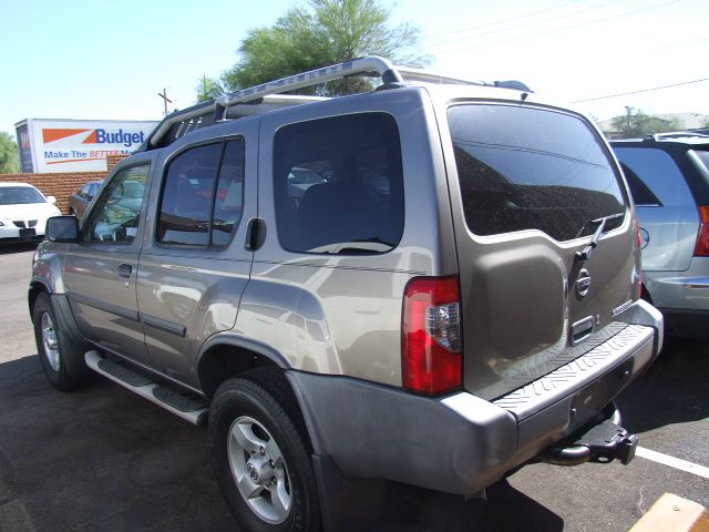 Nissan Xterra LX V-6 SUV
