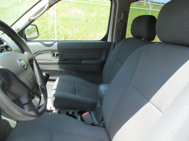 Nissan Xterra AWD W/leatherroof (7pass) SUV